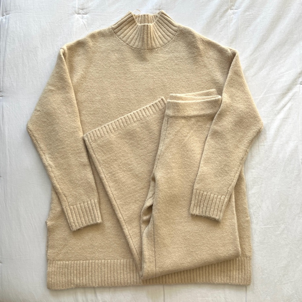 NWOT Zara Knitted Oversized Sweater and Pants Co-Ord Set